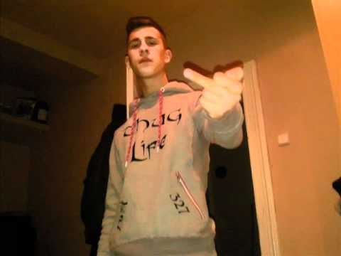 Panik327 & Niyo - StrassenRapper