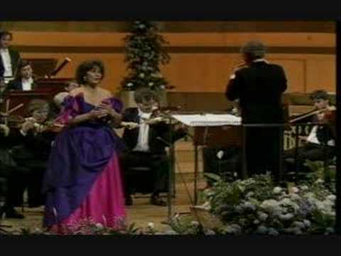Porgi Amor - Dame Kiri Te Kanawa