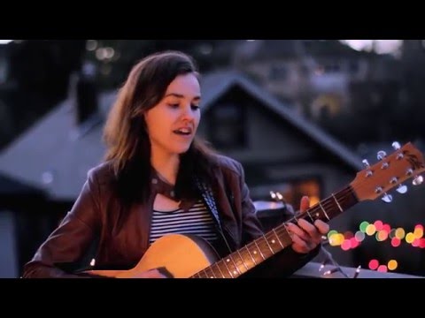 Rowen Porter - Meet me Halfway (acoustic)