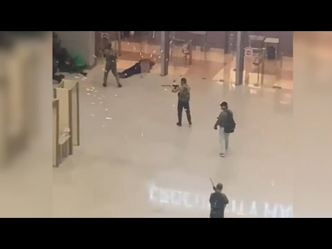 Теракт в «Крокус Сити Холле» в Москве: неизвестные открыли стрельбу
