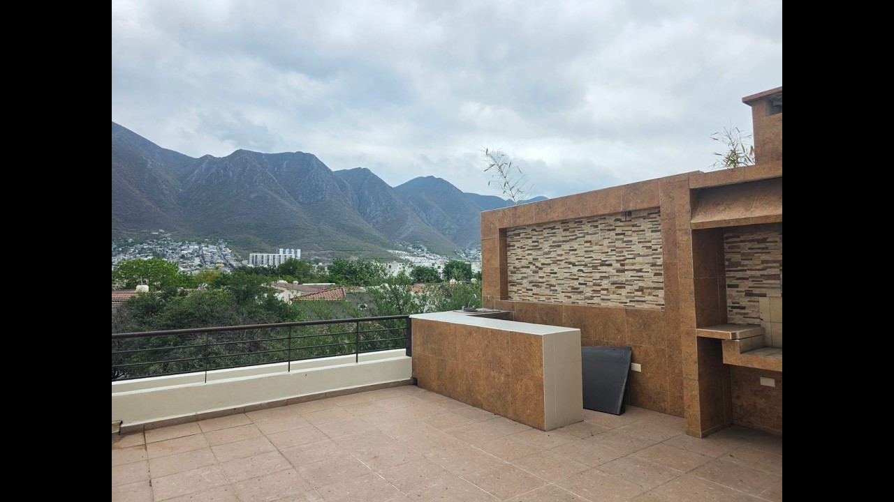 Casa en Venta en Cerradas de Valle Alto Residencial