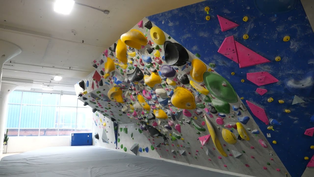 Indoor Boudlering, Ninja Warrior, & Fitness Reach Climbing & Fitness