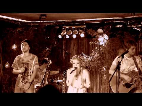 Pure Joyce vs Kadi - Speechless │LIVE @ Release Gig │