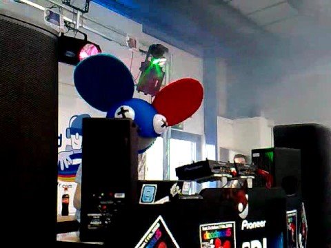 Deadmau5 live at Hard to find Records