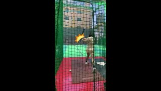 女子グループでバッティングセンターに来たら野球ガチ勢が混じってたｗｗｗ #shorts