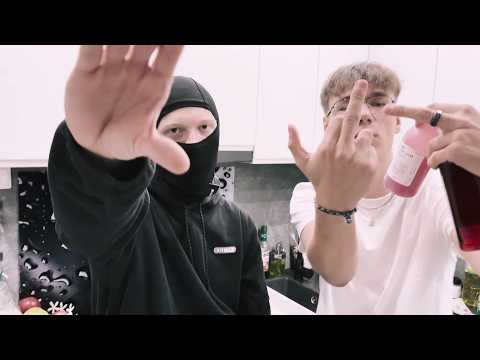 MLODY GODFIST - FUNKCJA ft. MAKKAR (OFFICIAL VIDEO) prod. 42nk0 [🎥: d0larek]