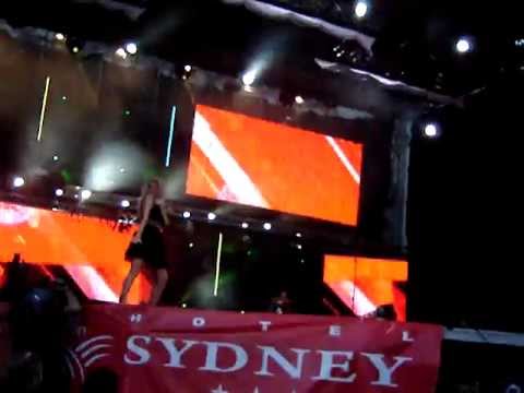 Music * RMA 2010 Liviu Hodor Feat. Tara - Dream With You