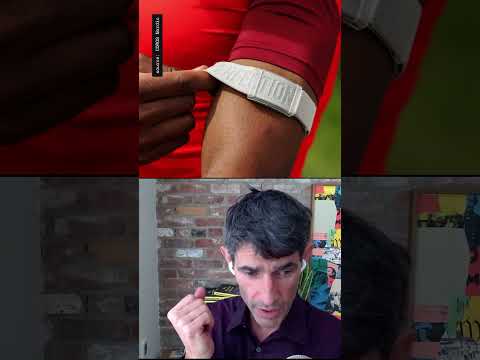 Today on The Vergecast: running tech essentials with Nick Thompson.