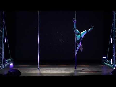 2nd Place, Classic, Intermediate, 2022 LOLPoleFest - Sasha Serene