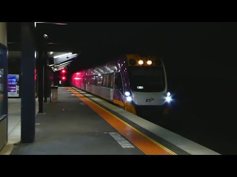 V/Line Caroline Springs Station Part 2 - Night