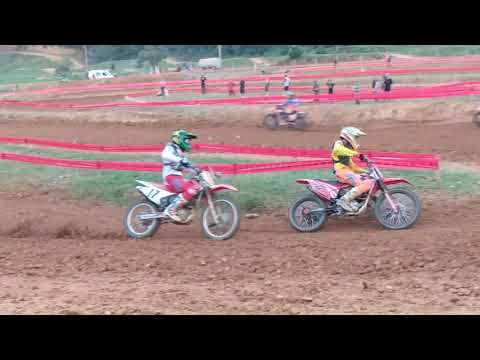 Quase levei chão na tentativa de ultrapassar