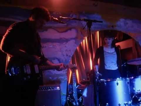 The Tamborines - Dreaming Girl (Live @ The Shacklewell Arms, London, 04/05/13)
