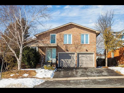 Home for sale at 118 Elgin Drive, Brampton, ON L6Y 2E6