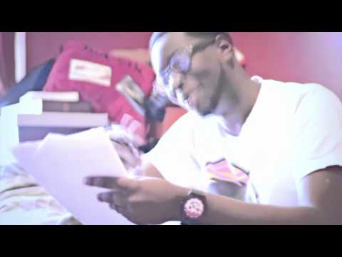 SmooveLeek Performing LIVE @ The Yazzulebar: Live & Unsigned(Promo Video)