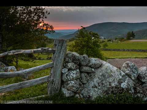 Vídeo: “Abreotas”. Poema de Nieves Vidueira con música e vídeo de Alfredo González Vilela (13/05/2020)