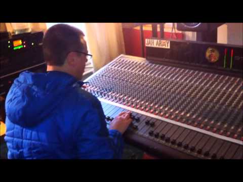 JON THE CONQUEROR MEETS DOUGIE CONSCIOUS,