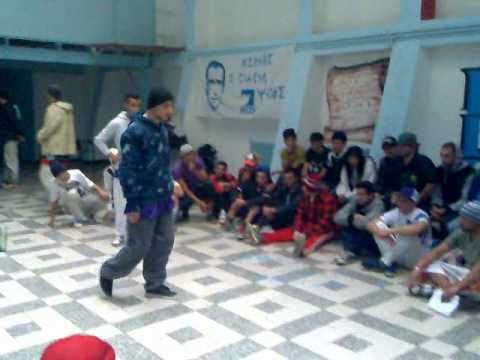 BBOYWINDMILL & KAMHOU VS BBOY SA3DOUN & ZAKI (Battle MDS TELEMLY 26-11-2010)