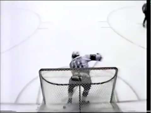 Christian Ruutu Goal - Sabres vs. Kings, 1/16/90