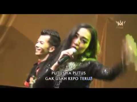 ELSA SAFIRA TERBARU 2016 - PUTUS YA PUTUS