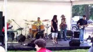 Dorilyn & Cashout at The Maple Valley Days Festival