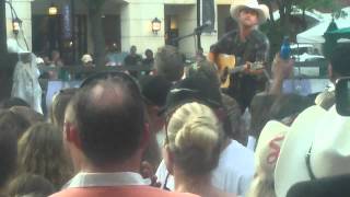 Justin Moore sings If You Don&#39;t Like My Twang at the WIRK Free Concert Cityplace West Palm 5/17/12