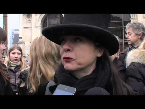 Amélie Nothomb en version XXL !