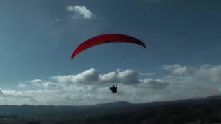 preview picture of video 'Paragliding the end of the year 2009.'