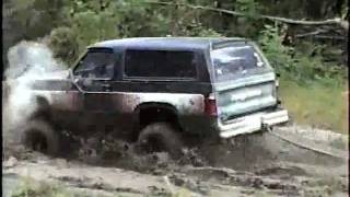 preview picture of video '4x4 Dodge Ram Charger & Jeep CJ7 w/ Chevy 350 Engine Mud Bogging'