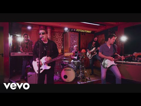 Danny Bryant - Tougher Now