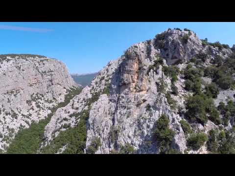 Flying over Sardinia FPV