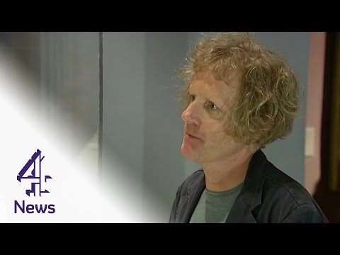 'Default Man' Jon Snow meets Grayson Perry | Channel 4 News