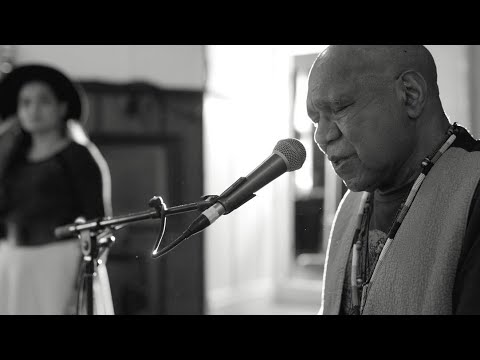 Archie Roach - Summer Of My Life (feat. Jess Hitchcock) - Live On The Sound
