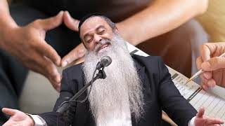 טיפול זוגי לילדים קטנים! העולם השתגע! - #הרב_רפאל_זר (הרב רפאל זר) - התמונה מוצגת ישירות מתוך אתר האינטרנט יוטיוב. זכויות היוצרים בתמונה שייכות ליוצרה. קישור קרדיט למקור התוכן נמצא בתוך דף הסרטון