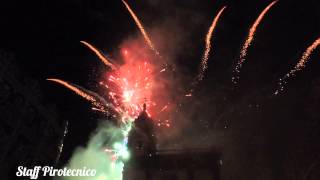 preview picture of video 'Festa San Mauro 2015 - Entrata del Quartiere Scalatelli e Spettacolo Pirotecnico Ditta Zio Piro'