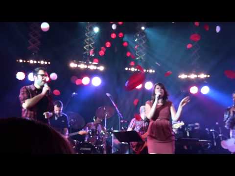 August @10 jaar Q Music 12-11-2011 - Thanks to you