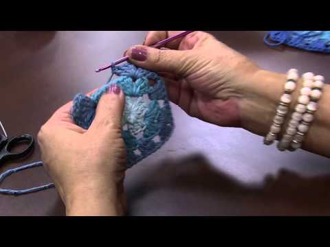 Mulher.com 10/06/2014 - Crochet Pouf Cover by Marta Araújo - Part 1