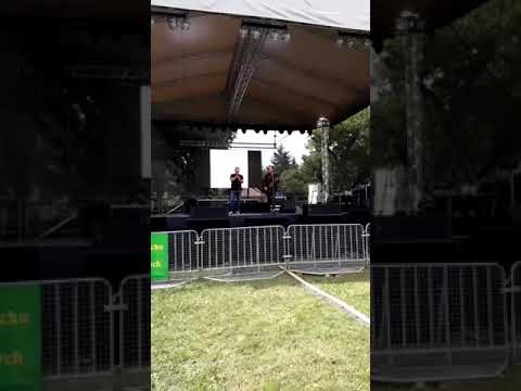 PéHáBand - Patrik Horváth & BRANDYS - Keď mesto žije vínom official song of