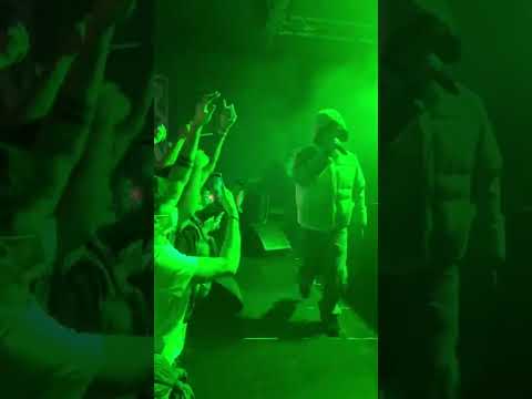 STICKY M.A ft LEÏTI SENE - 2XP (LIVE IN VIGO)