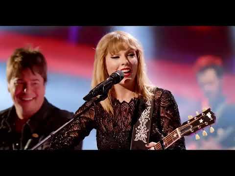 [4K UHD] Taylor Swift - You Belong With Me (Live at Super Saturday Night 2017)