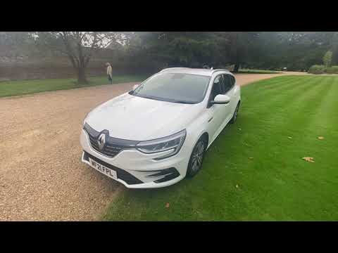 2021 Renault Megane 1.6 E-Tech Iconic PHEV | (Review)