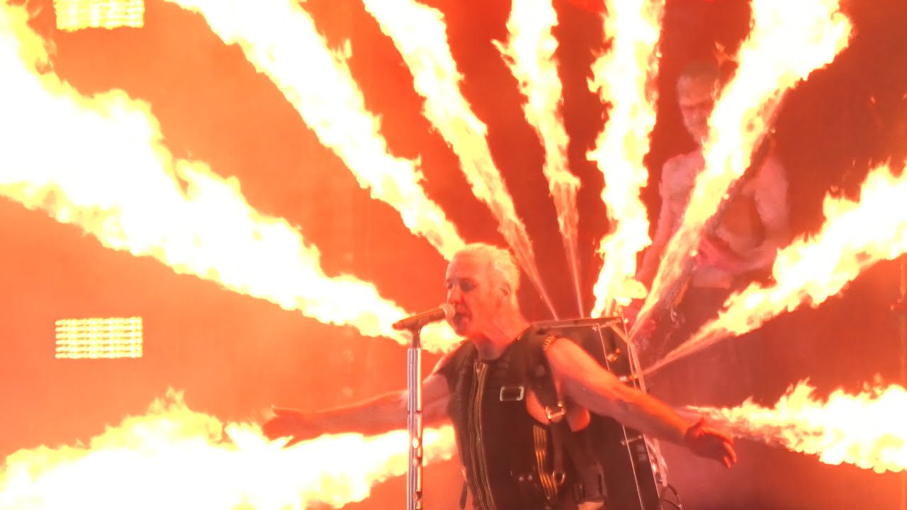 Рамштайн ду хаст концерт. Rammstein 2017. Rammstein live 2022. Rammstein du hast live. Рамштайн вики концерт.