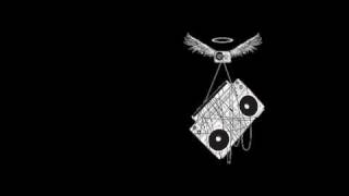 DJ ALEX CERVERA FEAT LUCY - SHOW ME THE LIGHT (2005)