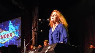 Teresa James & The Rhythm Tramps - Put the squeeze on me