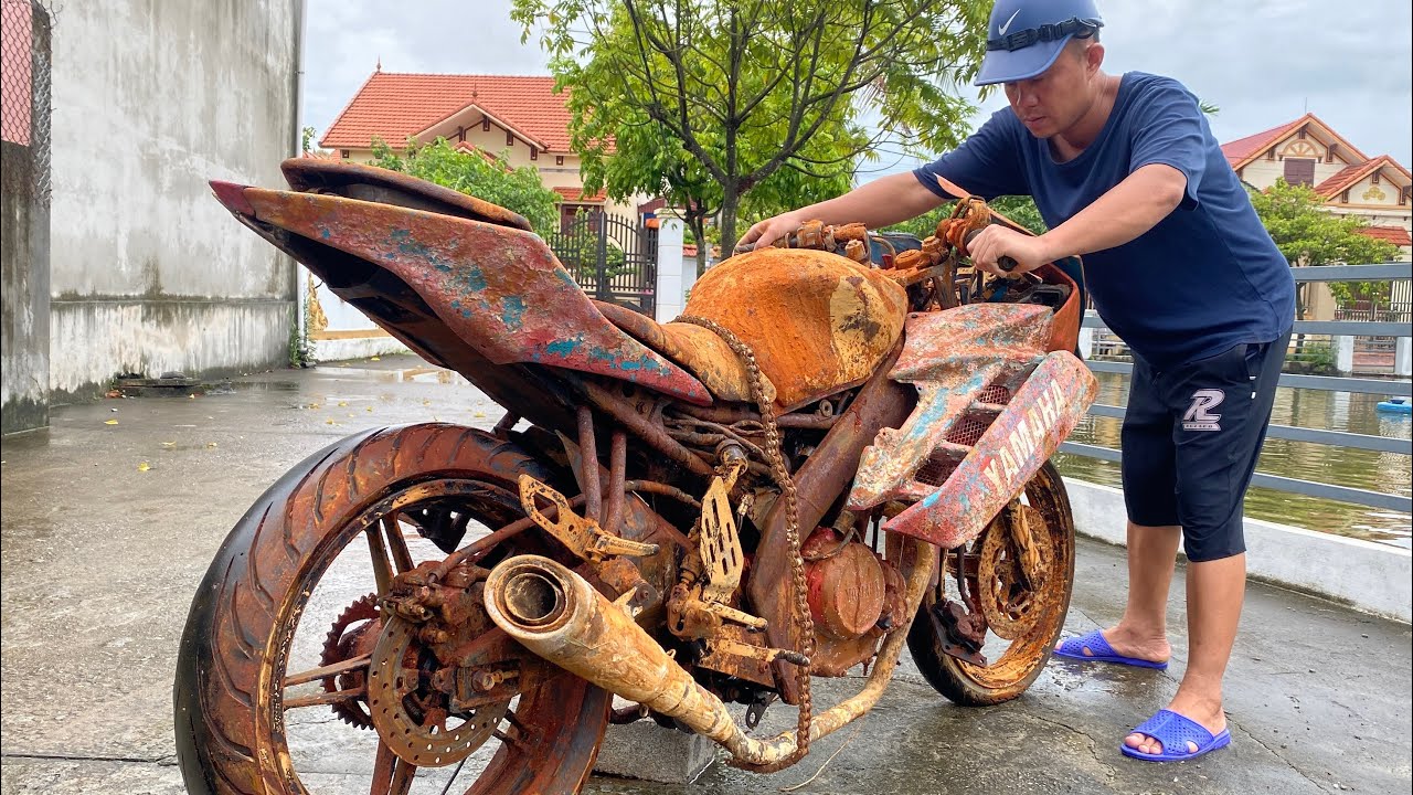 Full restoration the abandoned 50-year-old antique motorcycle 250cc