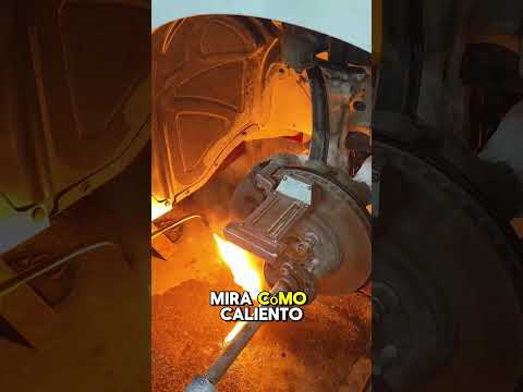 Cómo enderezar la suspensión de un auto 🔥 (Alineación Camber) #Shorts