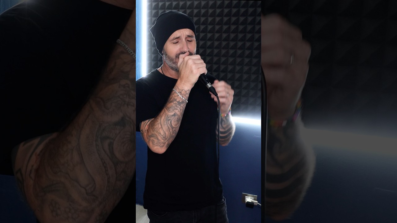 Simone Volpin vocal performance