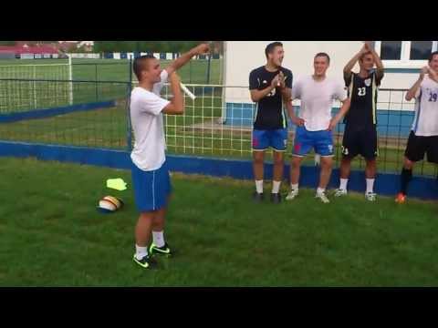 Roda u epizodi pomozite mi drugovi FK SREM Jakovo