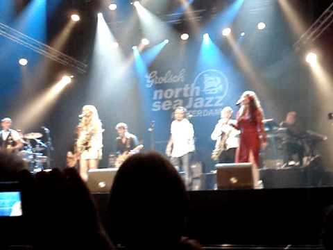 Candy Dulfer @North Sea Jazz 09-07-11 - Pick up the pieces 1