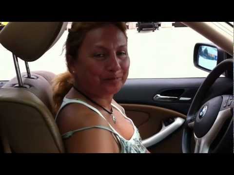 Estela probando "el bichito" BMW 320 CD