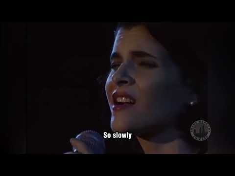 Marina Lima - [I Can't Dance] Eu Não Sei Dançar | LIVE FULL HD (English subtitles) 1992